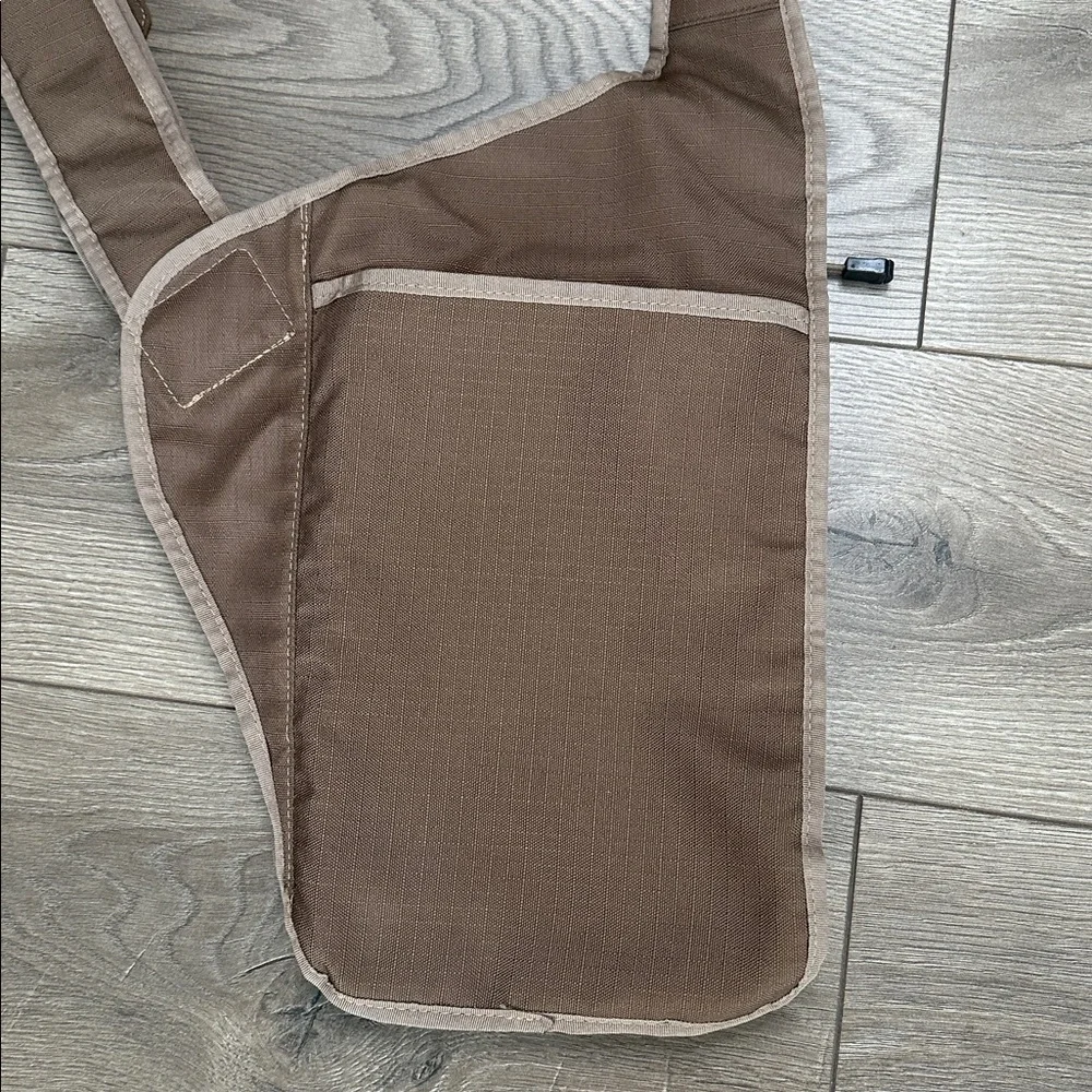 Vintage Disney Animal Kingdom Kilimanjaro‎ Safari Crossbody Messenger Bag Tan